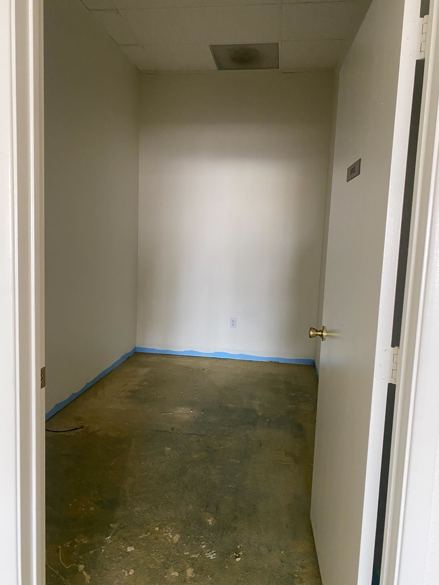 4130-4180 S Sandhill Rd, Las Vegas, NV for lease Interior Photo- Image 1 of 2