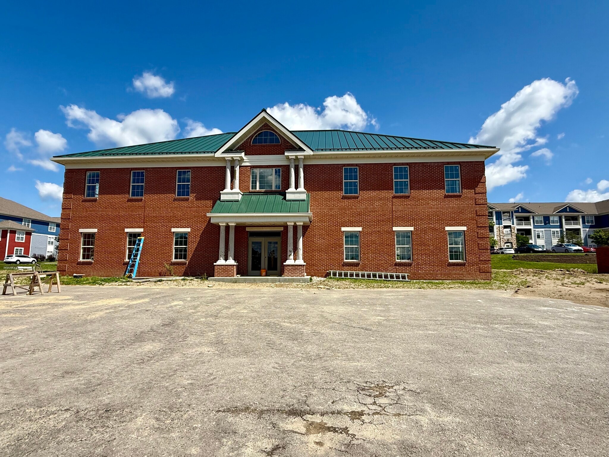 8501 S Mason Montgomery Rd, Mason, OH à louer Photo du bâtiment- Image 1 de 2