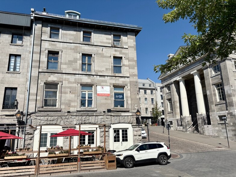 266-272 Rue Saint-Paul E, Montréal, QC à louer - Photo du bâtiment - Image 2 de 6