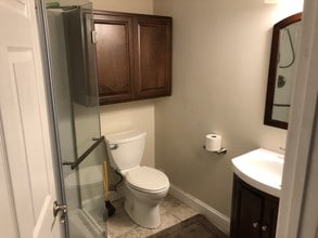 3357 Hazelwood Rd, Edgewater, MD for sale Interior Photo- Image 2 of 9