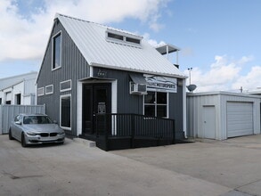 5707 Schumacher Ln, Houston, TX for lease Interior Photo- Image 2 of 33