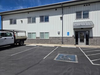 Plus de détails pour 4585 SW 21st St, Redmond, OR - Industriel à louer