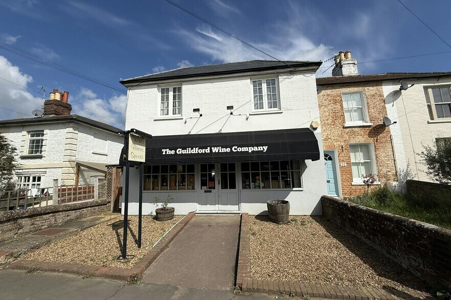 36 Kings Rd, Shalford à vendre - Photo principale - Image 1 de 5