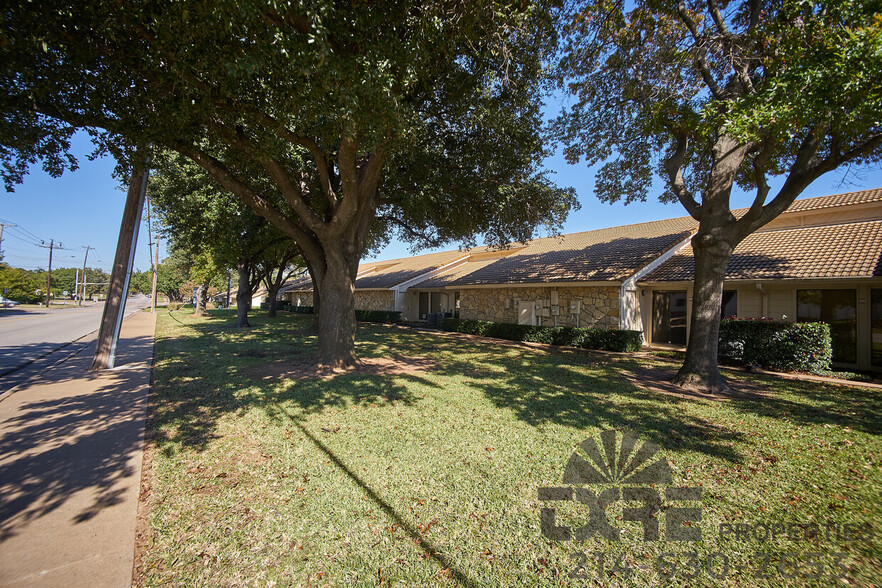 1140 W Pioneer Pky, Arlington, TX for lease - Building Photo - Image 2 of 21