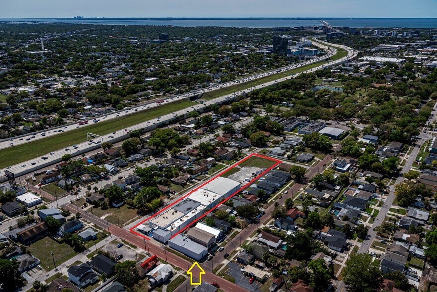 2902 W Chestnut St, Tampa, FL à louer - Photo du bâtiment - Image 2 de 5