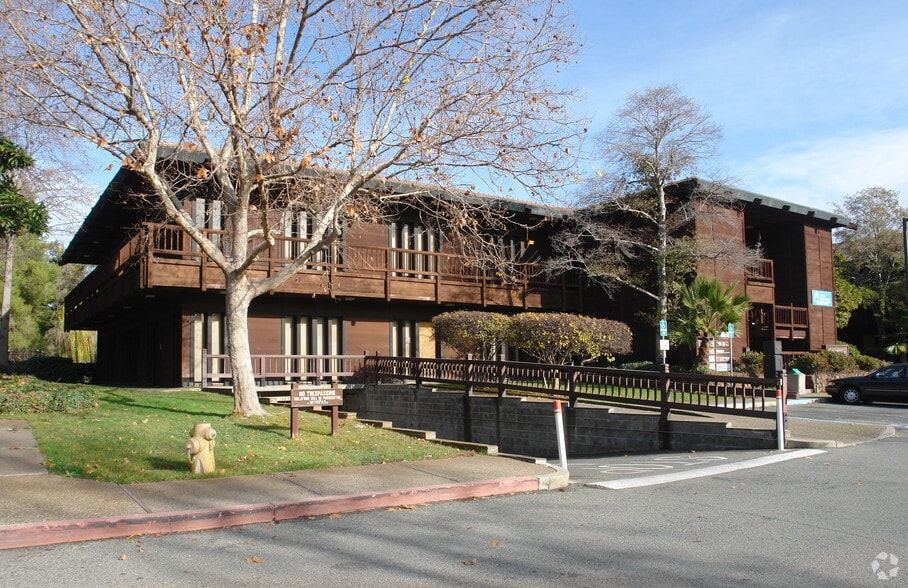 391 Taylor Blvd, Pleasant Hill, CA for lease - Building Photo - Image 2 of 4