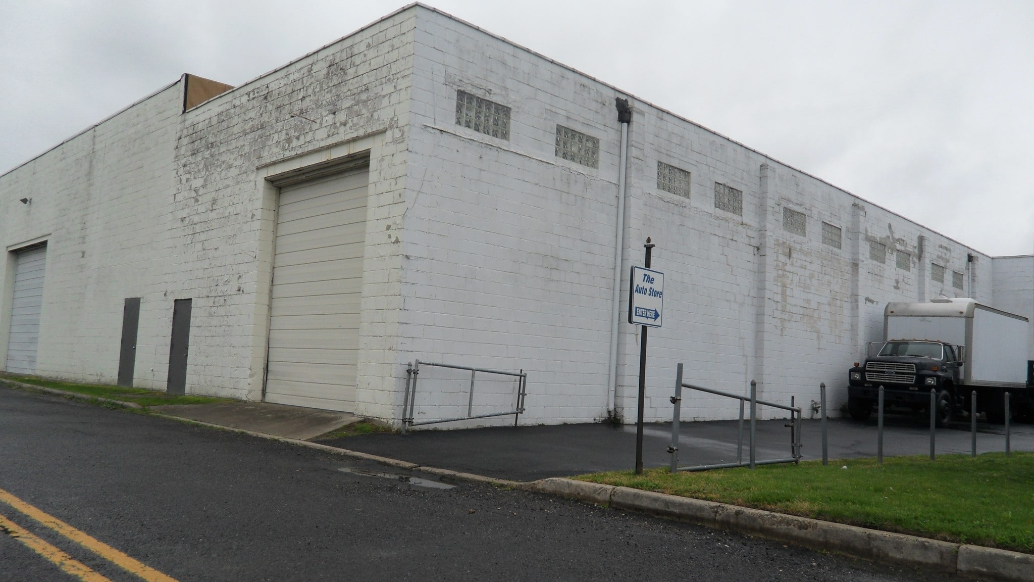 619 Madison St, Palmyra, NJ for lease Building Photo- Image 1 of 3