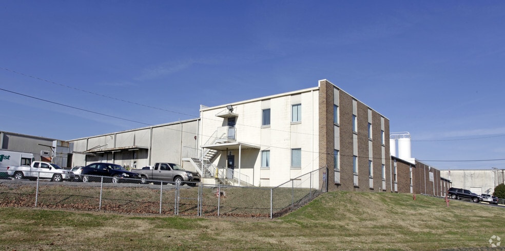 4019 Industry Dr, Chattanooga, TN à louer - Photo du bâtiment - Image 2 de 2