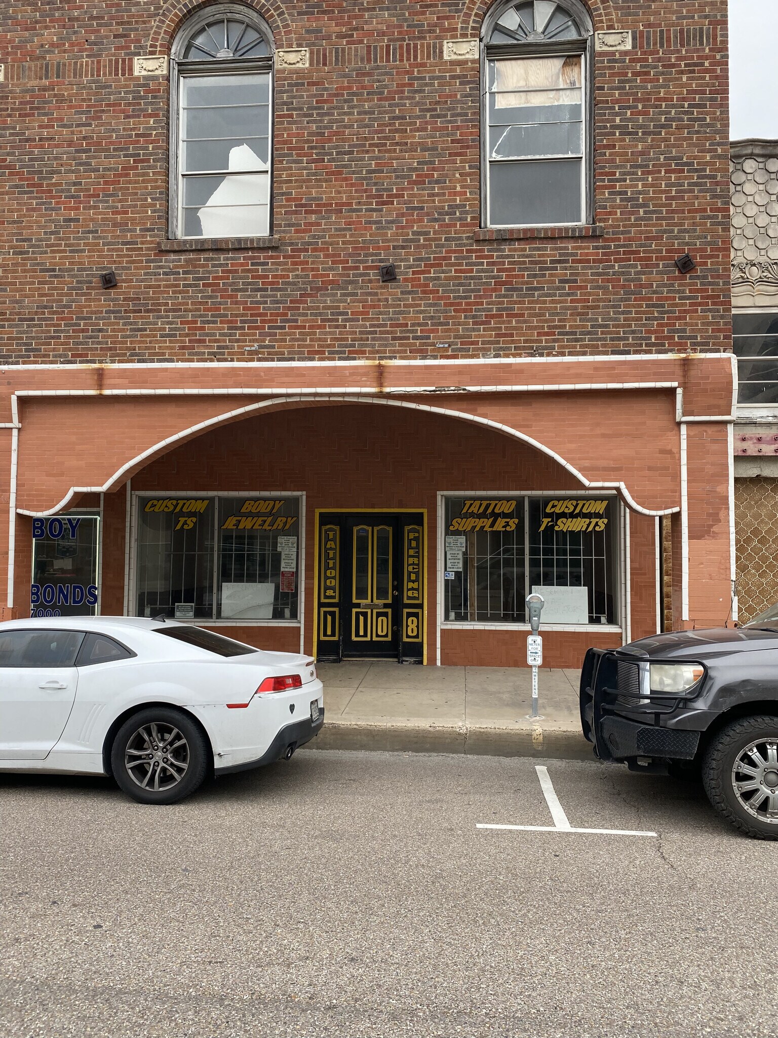 1108-1114 Leopard St, Corpus Christi, TX for lease Building Photo- Image 1 of 6