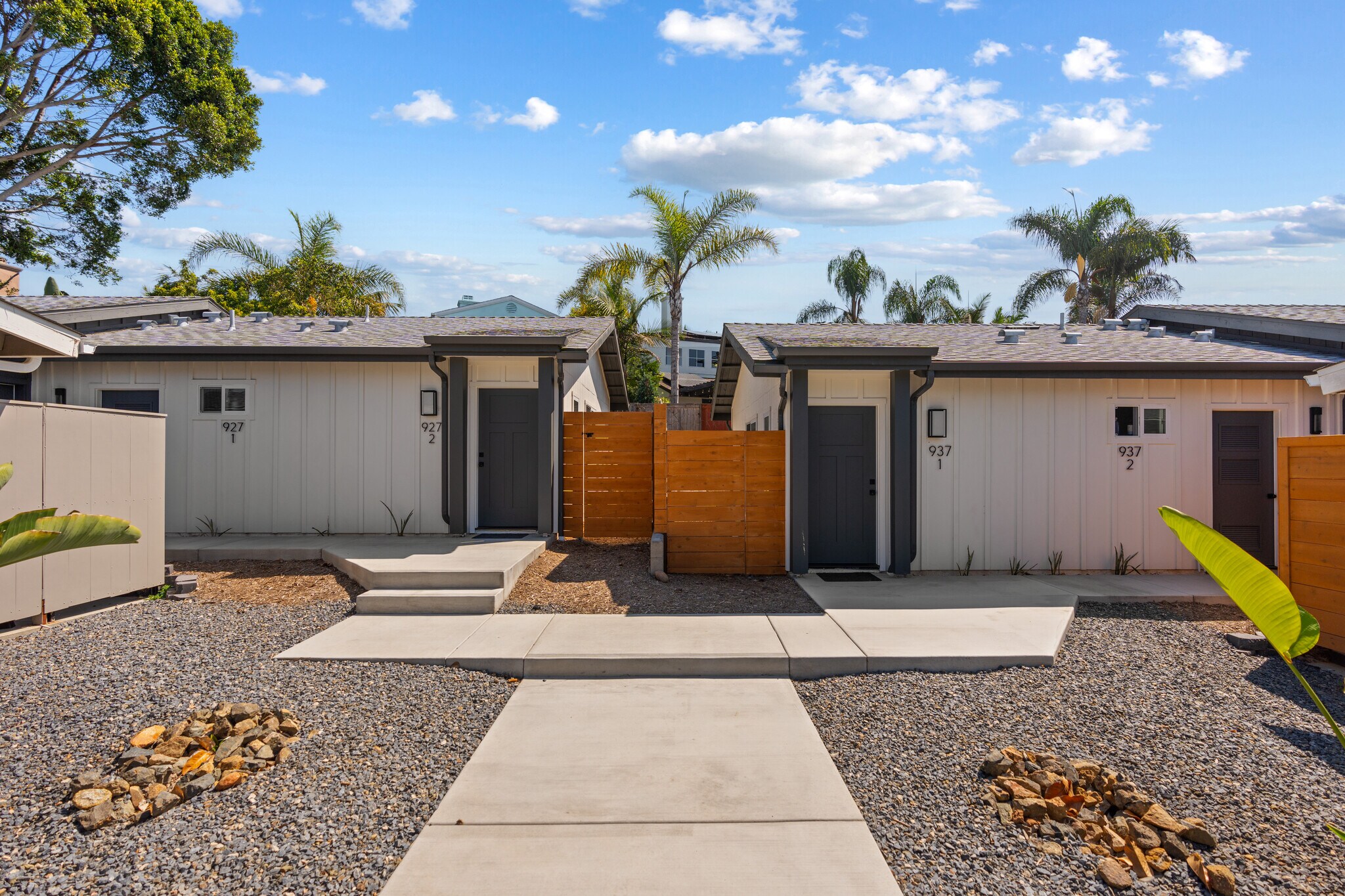 921-937 Regal Rd, Encinitas, CA à vendre Photo du bâtiment- Image 1 de 22
