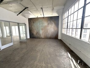1048 Santee St, Los Angeles, CA for lease Interior Photo- Image 2 of 19