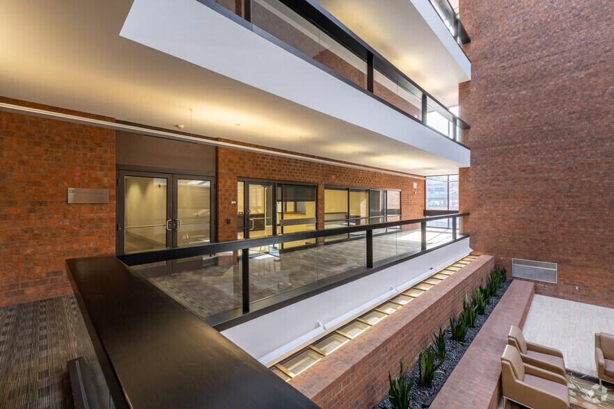 45 William St, Wellesley, MA à louer - Photo du bâtiment - Image 2 de 11