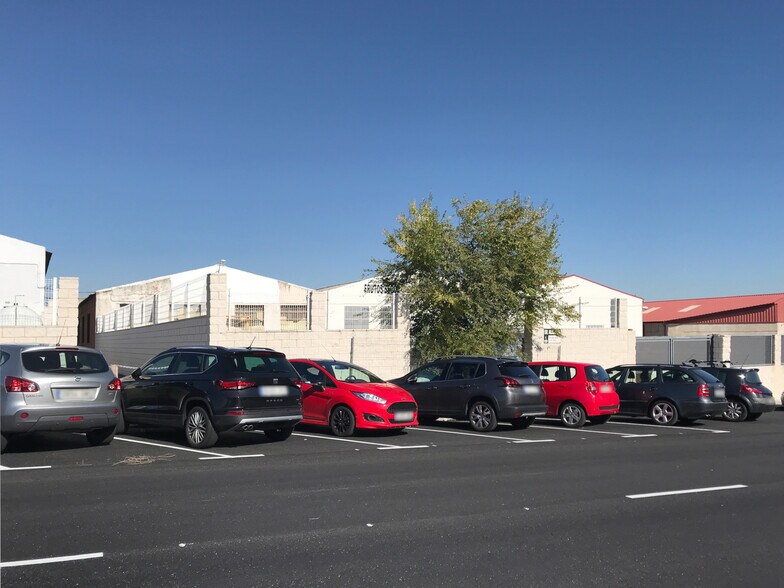 Calle de Laredo, 27, Fuenlabrada, Madrid à louer - Photo du bâtiment - Image 2 de 2