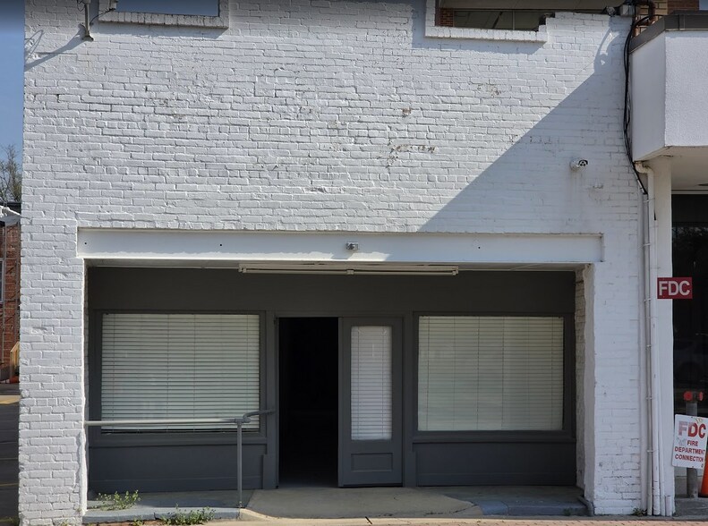 130 Franklin St, Fayetteville, NC à louer - Photo du bâtiment - Image 2 de 8