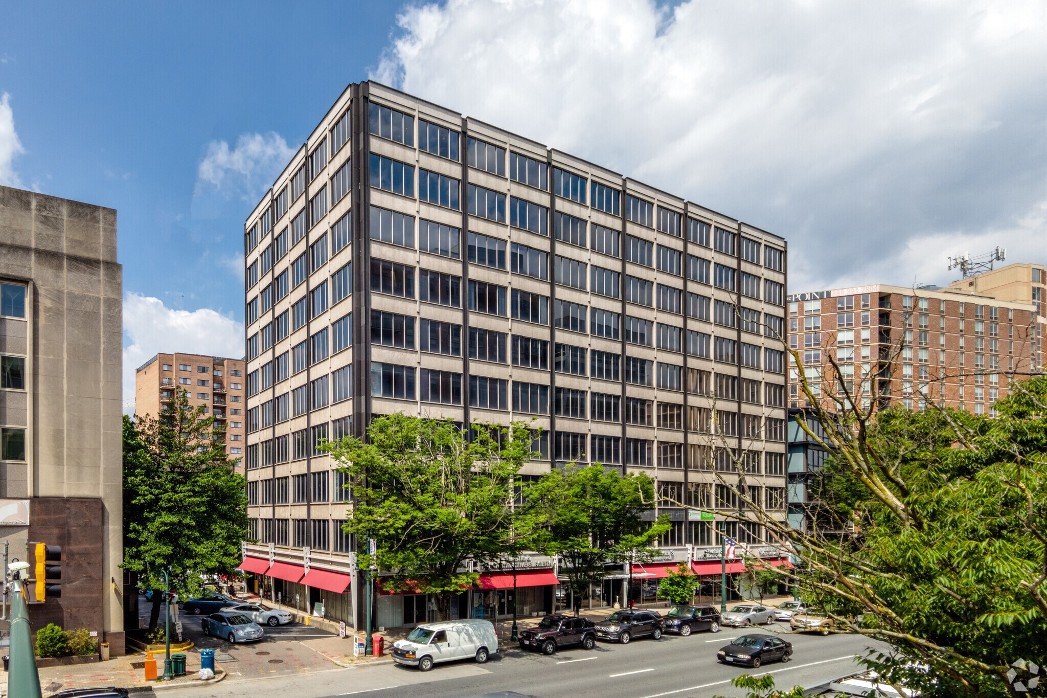 8720 Georgia Ave, Silver Spring, MD à louer Photo du b timent- Image 1 de 5