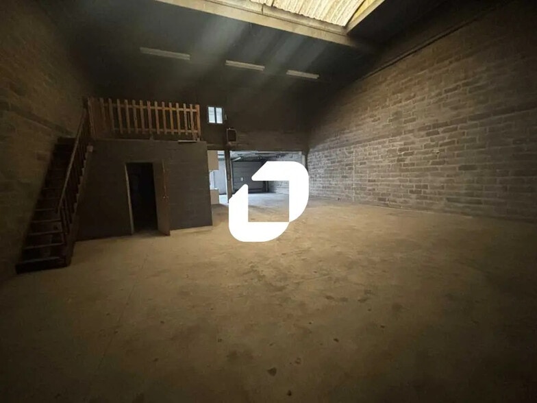 12 Rue Des Cerisiers, Lisses for lease - Interior Photo - Image 2 of 12