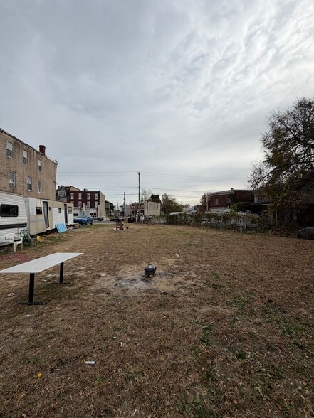 5523 Woodland Ave, Philadelphia, PA for lease - Building Photo - Image 2 of 2