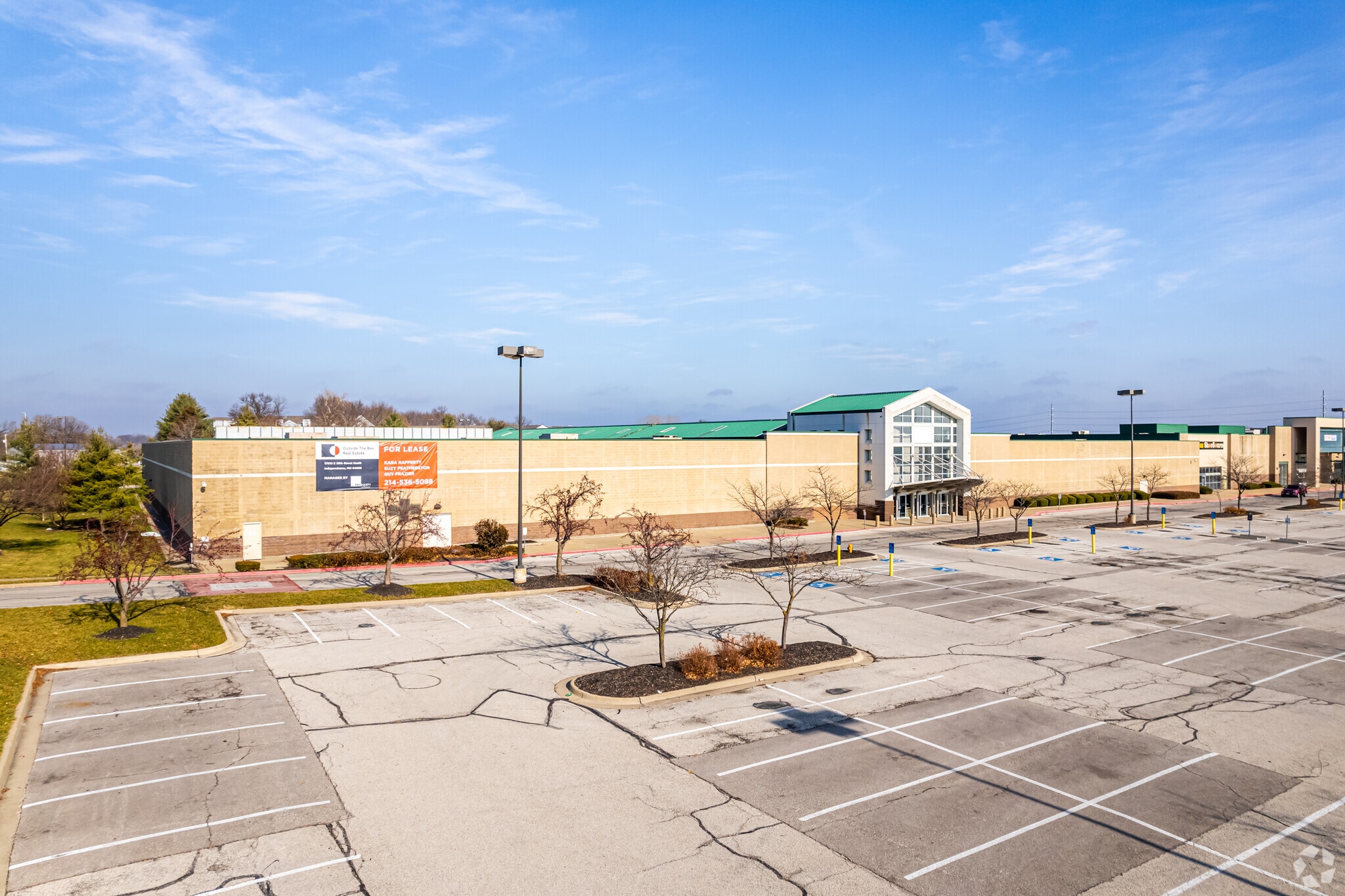 17610 E 39th St, Independence, MO à louer Photo principale- Image 1 de 14