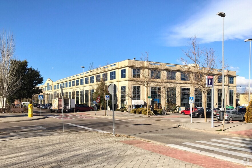 Calle Chile, 10, Las Rozas de Madrid, Madrid for lease - Building Photo - Image 2 of 2