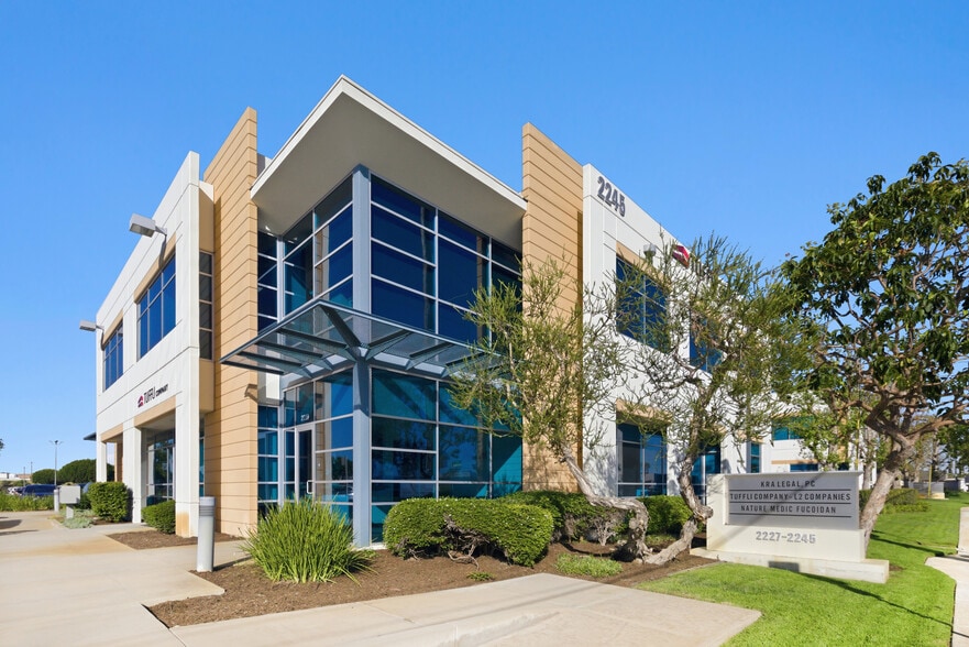 2239-2245 W 190th St, Torrance, CA à vendre - Photo du bâtiment - Image 2 de 30