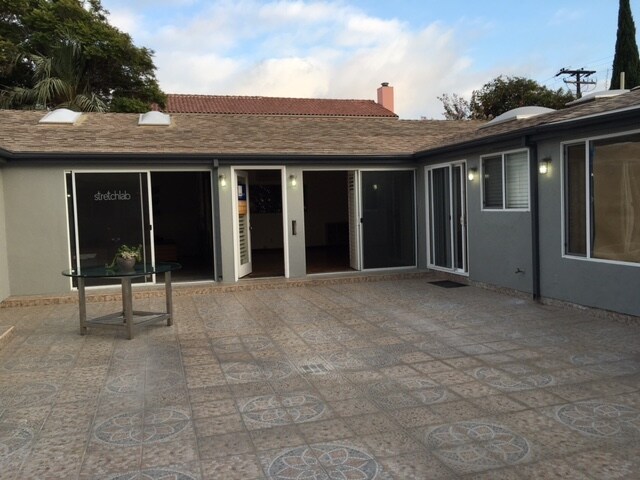 1028-1034 Montana Ave, Santa Monica, CA à louer - Photo du bâtiment - Image 2 de 9