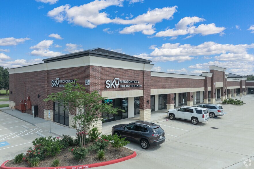 5422 Riverstone Blvd, Missouri City, TX for sale - Building Photo - Image 2 of 16