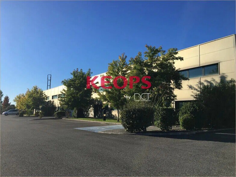 Flex dans Toulouse à louer - Photo du bâtiment - Image 2 de 8