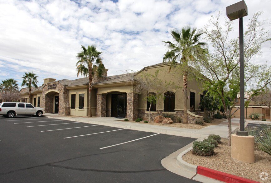 7972 W Thunderbird Rd, Peoria, AZ for lease - Primary Photo - Image 1 of 27