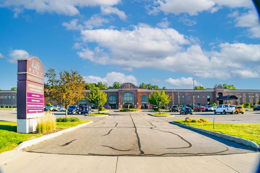 2855 Miller Dr, Plymouth, IN for lease - Building Photo - Image 2 of 13