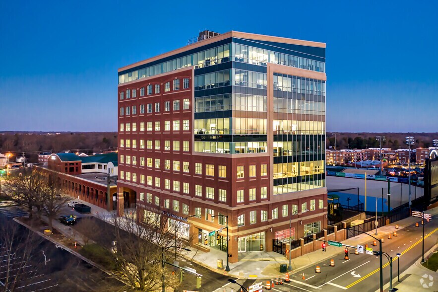 400 Bellemeade St, Greensboro, NC à louer - Photo du bâtiment - Image 2 de 6