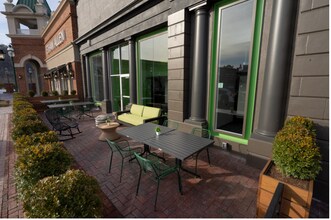 137 W Bridge St, Homestead, PA for lease Interior Photo- Image 1 of 9