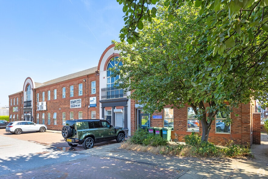 Taylors Ct, Rotherham for lease - Building Photo - Image 3 of 9