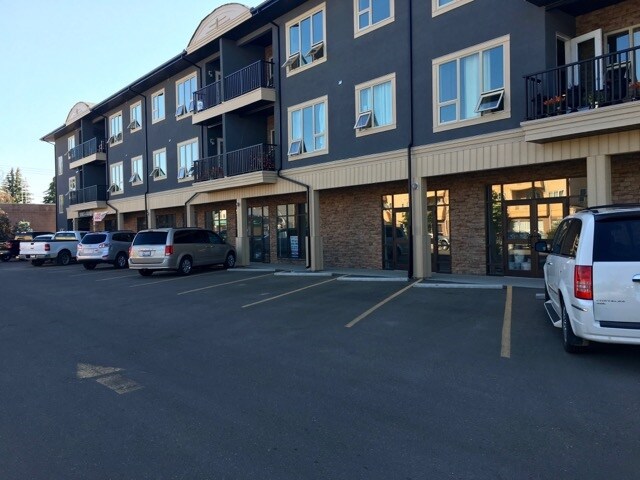 330 2nd St W, Brooks, AB à vendre Photo principale- Image 1 de 1