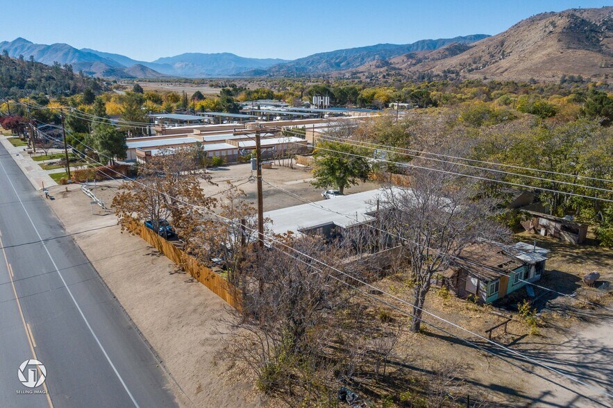 12041 Sierra Way, Kernville, CA à vendre - Photo du bâtiment - Image 3 de 20
