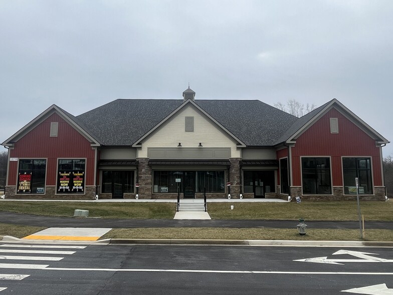 13710 Little Seneca Parkway, Clarksburg, MD for lease - Building Photo - Image 1 of 3