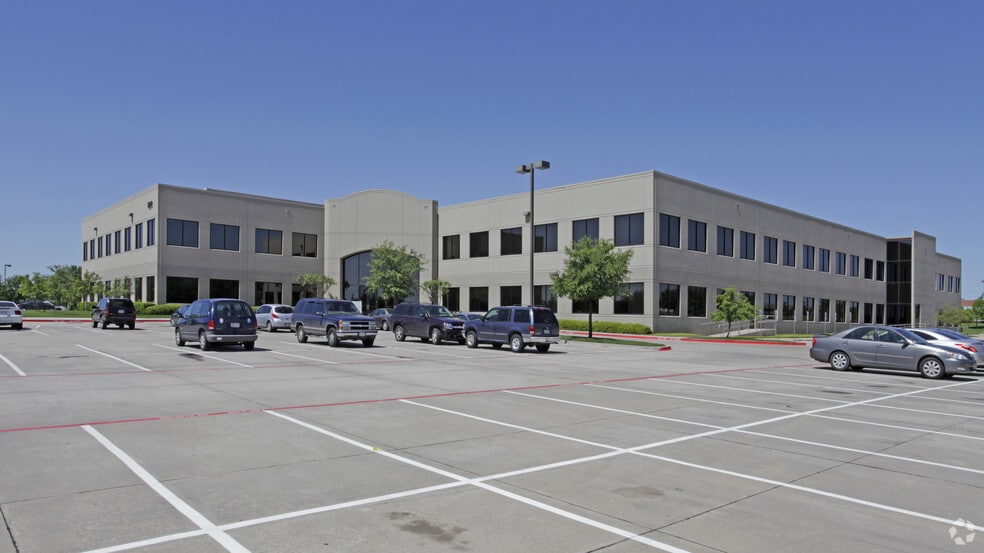 2200 Highway 121, Bedford, TX à louer - Photo du bâtiment - Image 1 de 7