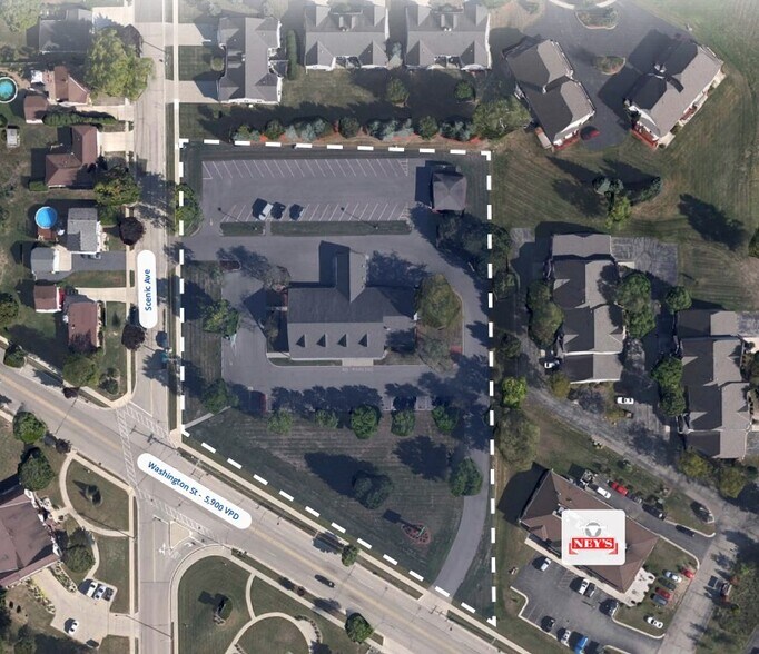 300 E Washington St, Slinger, WI à vendre - Aérien - Image 2 de 3