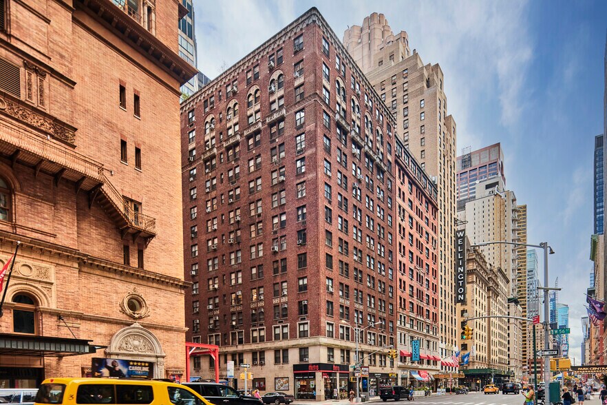 162 W 56th St, New York, NY à vendre - Photo du bâtiment - Image 3 de 4