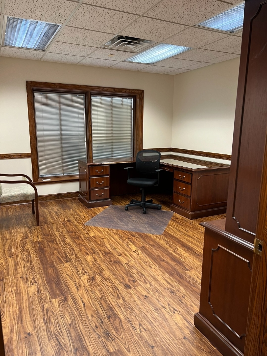 941 Steubenville Ave, Cambridge, OH for lease Interior Photo- Image 1 of 5
