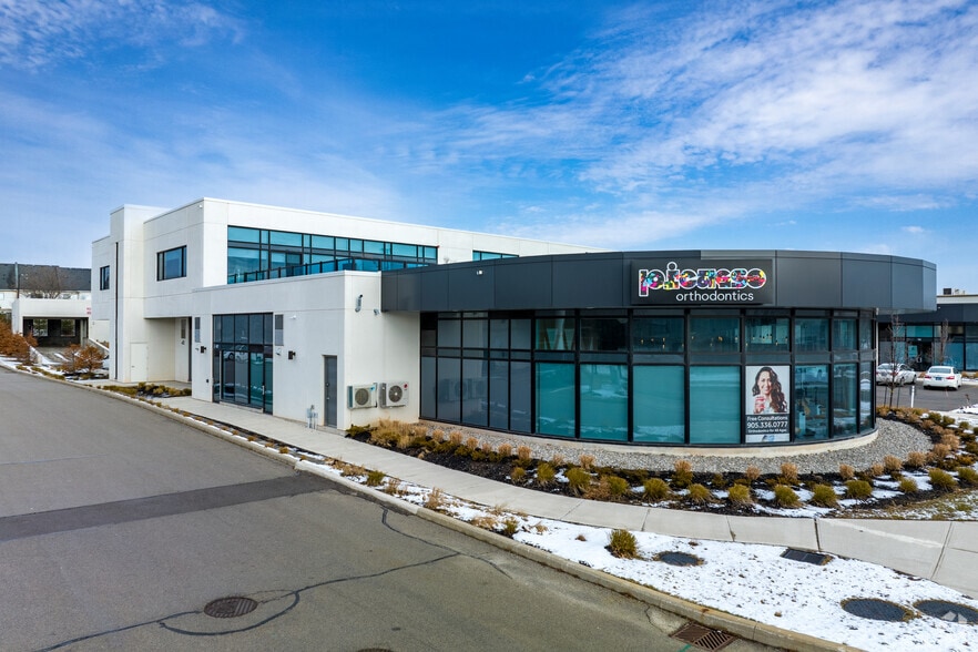 5045 Mainway, Burlington, ON for lease - Primary Photo - Image 1 of 6