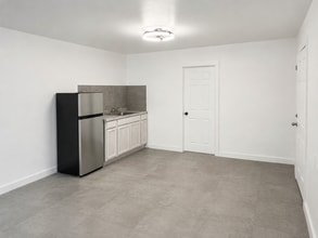 7161 Pembroke Rd, Pembroke Pines, FL à louer Photo intérieure- Image 1 de 5