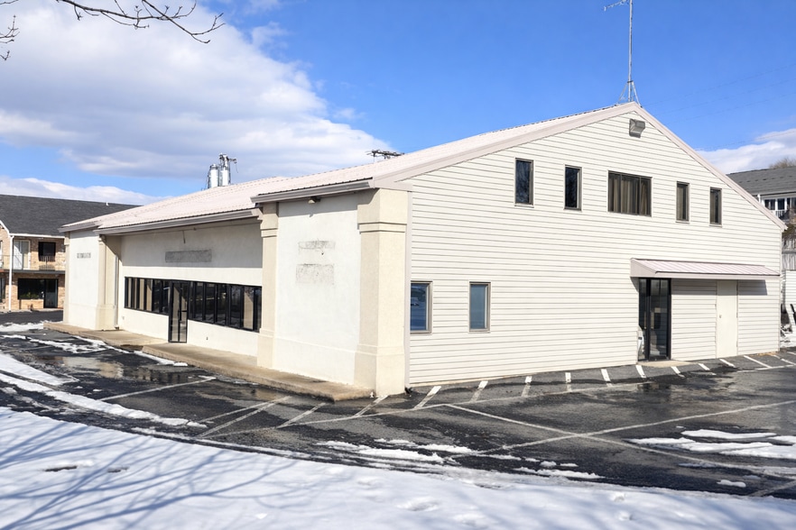 1515 North Shenandoah Ave, Front Royal, VA for sale - Building Photo - Image 2 of 3