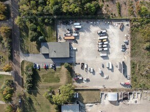 2673 E Maple Rd, Milford, MI - AERIAL  map view