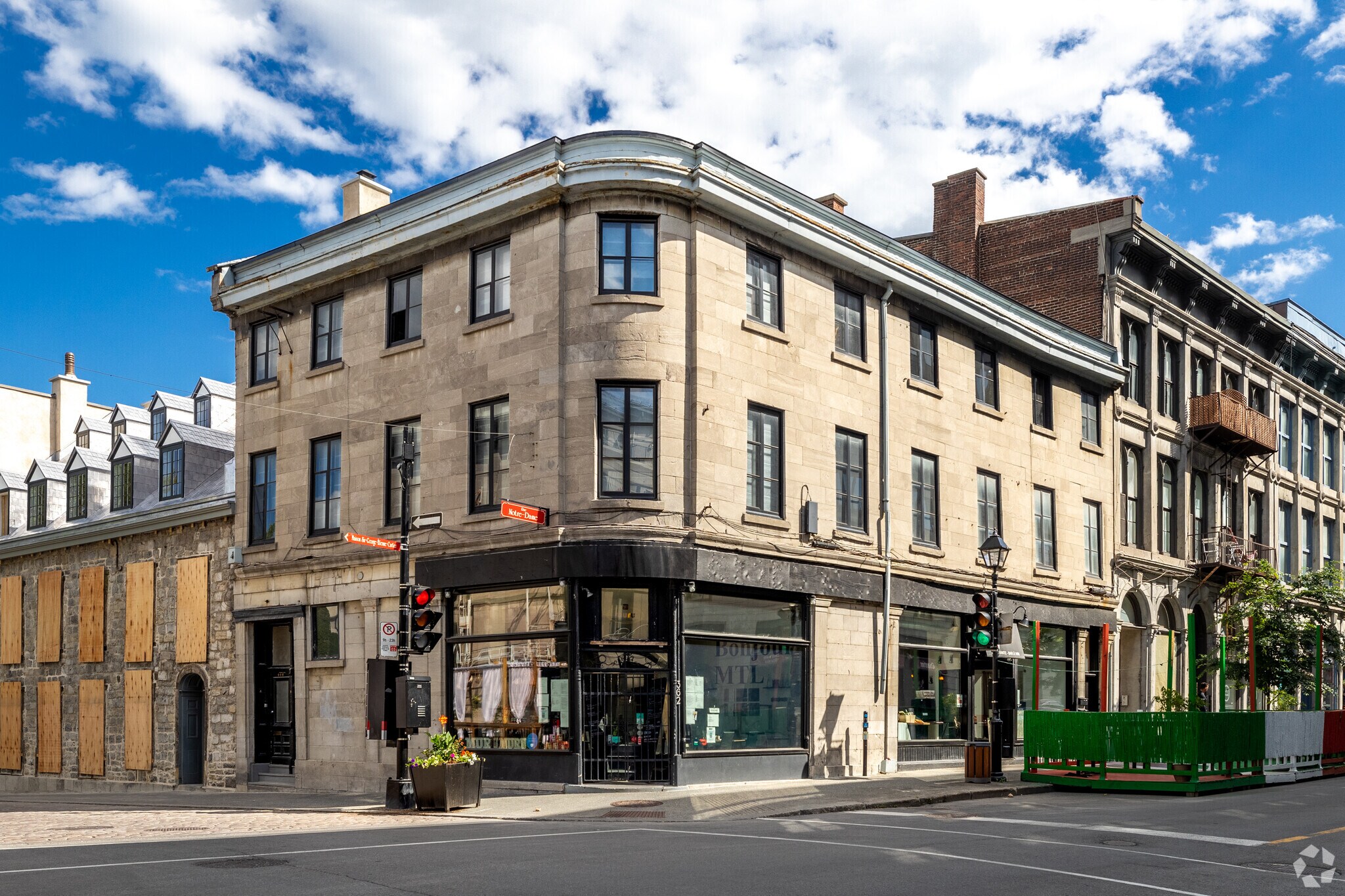 356-362 Rue Notre-Dame E, Montréal, QC for sale Building Photo- Image 1 of 1