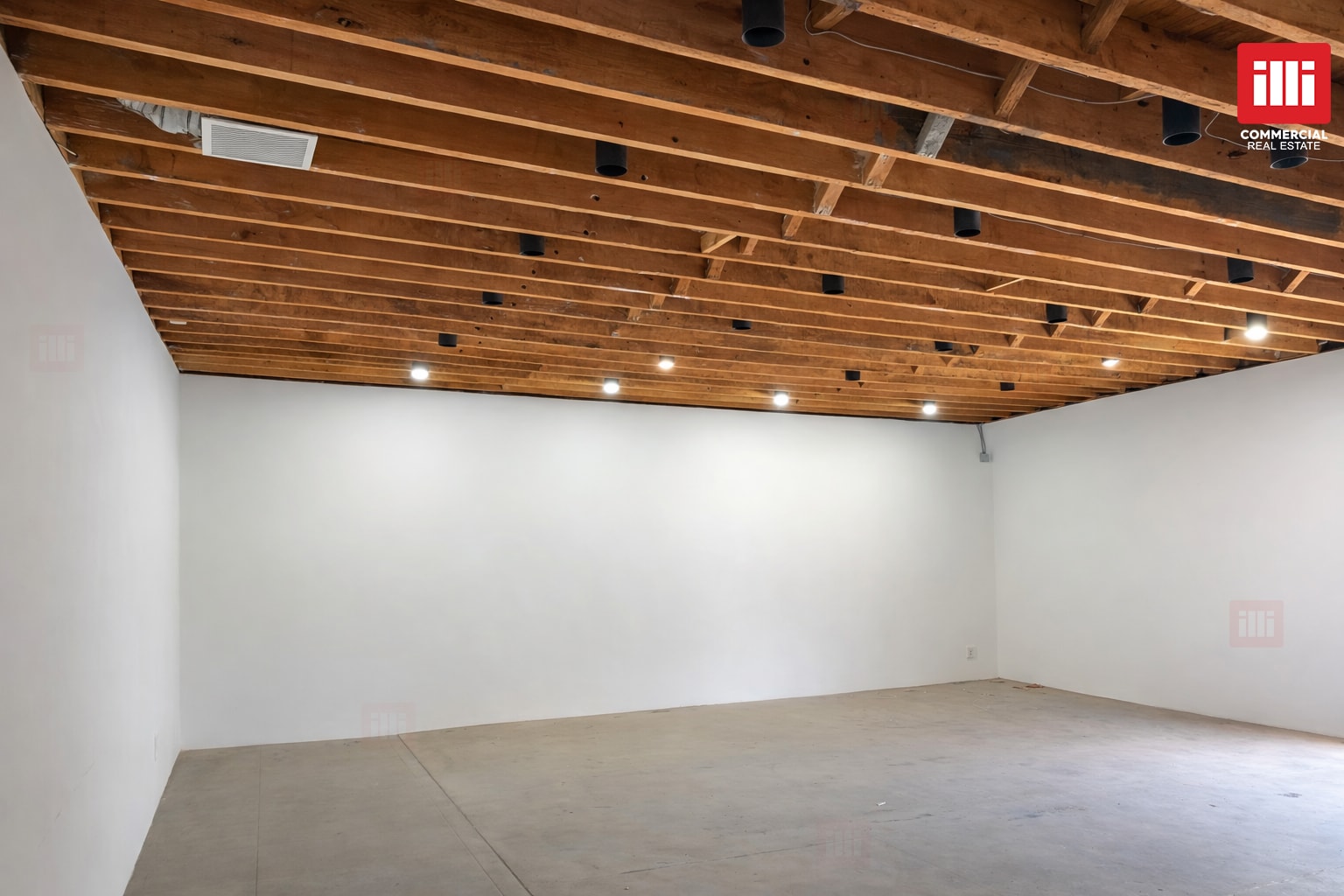 6751-6767 Santa Monica Blvd, Los Angeles, CA for lease Interior Photo- Image 1 of 4