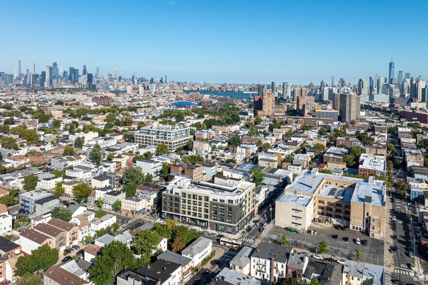 70 Central Ave, Jersey City, NJ à louer - Aérien - Image 3 de 5