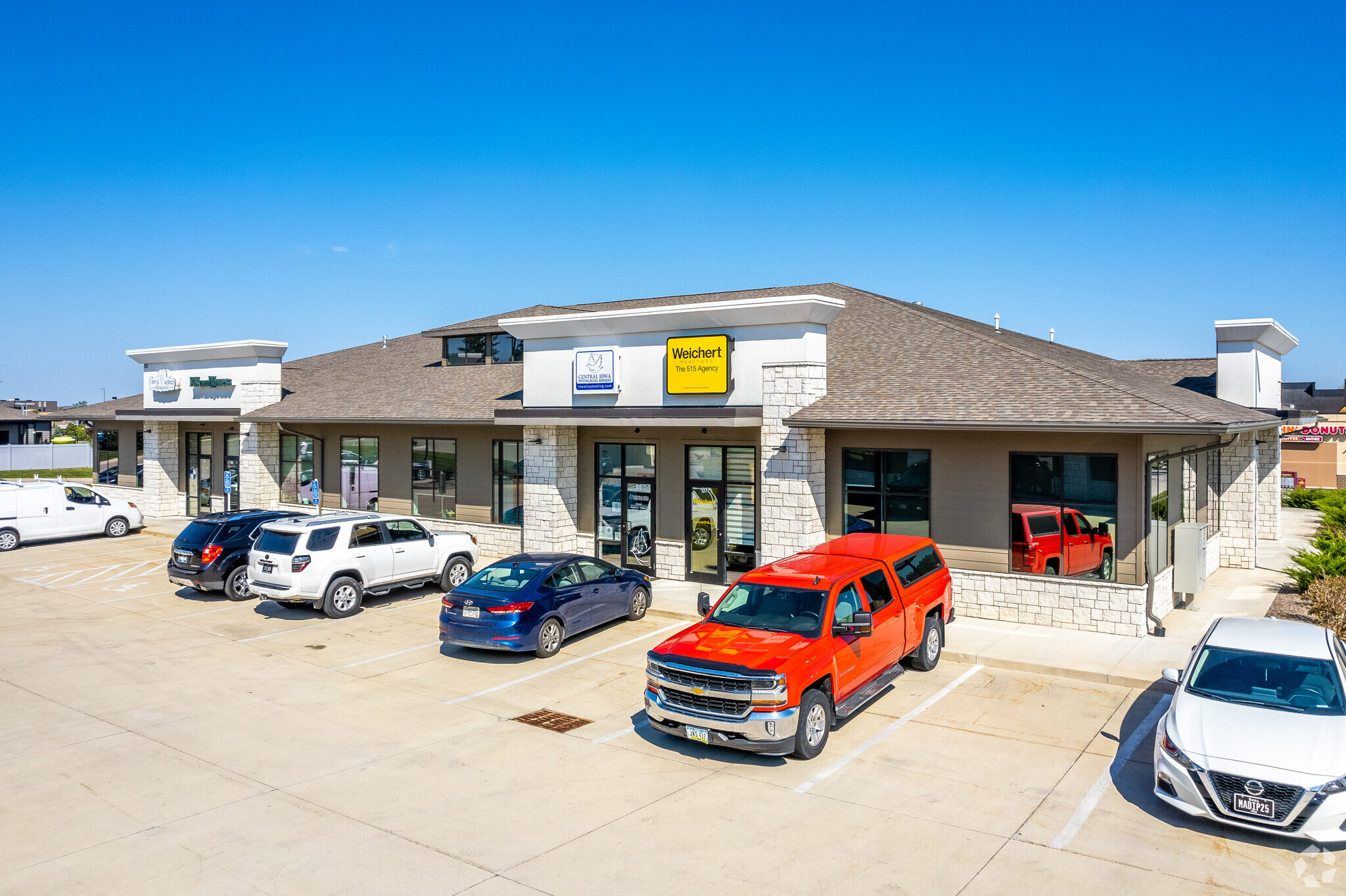 215 NW 18th St, Ankeny, IA for lease Primary Photo- Image 1 of 5