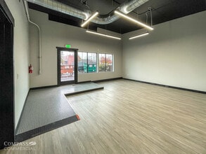 530 SW 6th St, Redmond, OR à louer Photo intérieure- Image 2 de 9