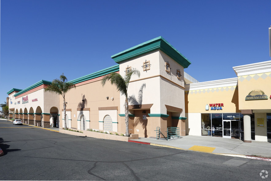 1357 E Los Angeles Ave, Simi Valley, CA for lease - Primary Photo - Image 1 of 3