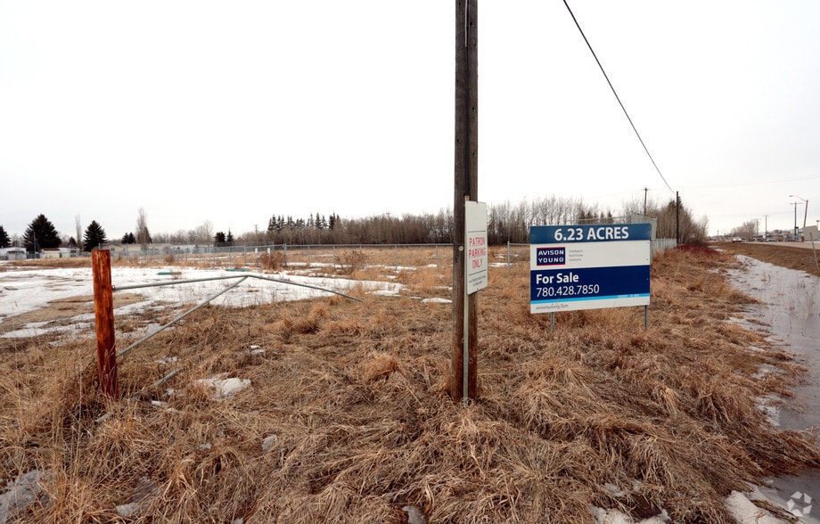 10820 Winterburn Rd, Edmonton, AB for sale - Other - Image 2 of 9